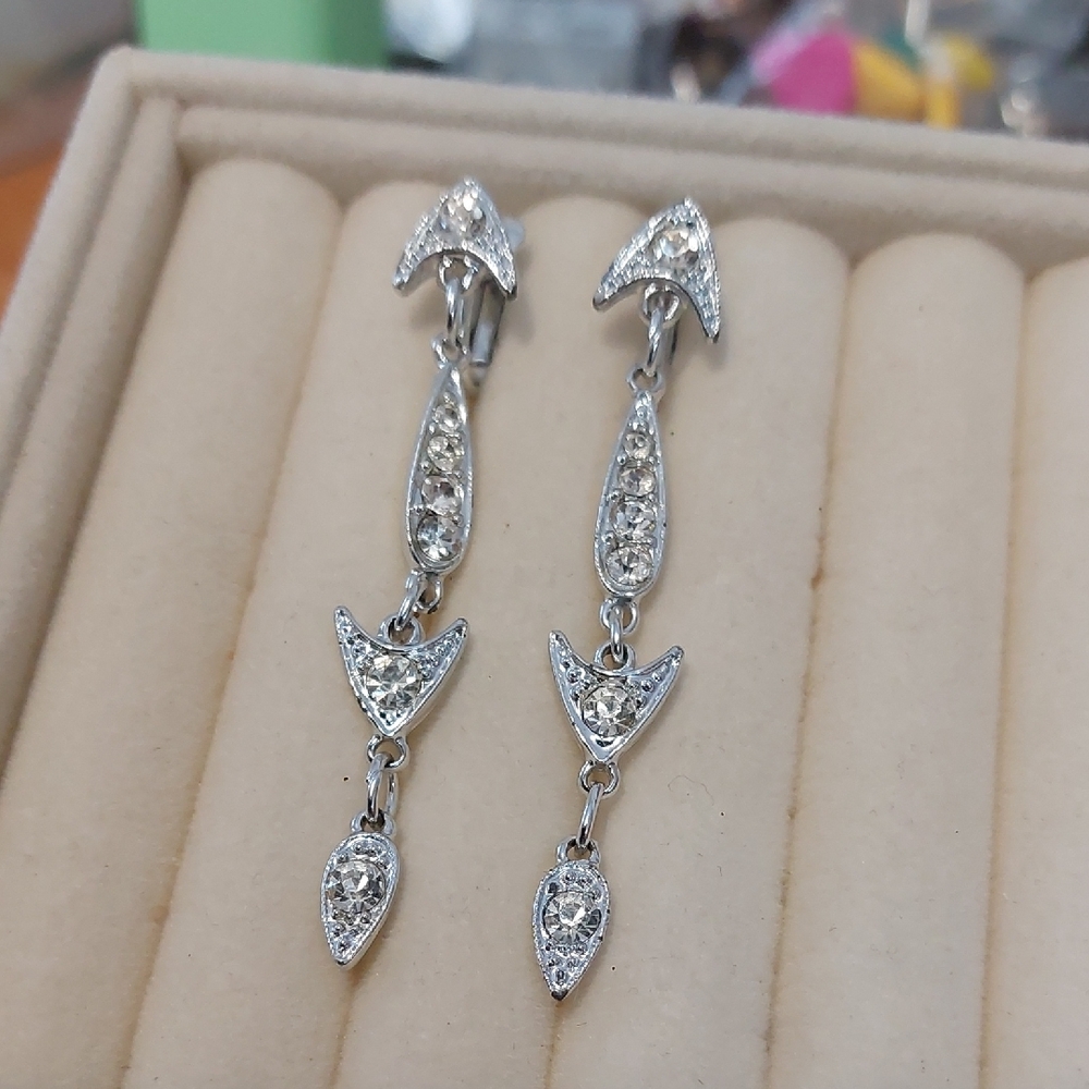 Clip-on Silvertone Crystal Long Dangle Earrings Clip On Signed Bridal